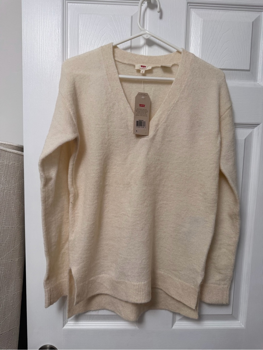 NWT Levi's Cream V-Neck Sweater